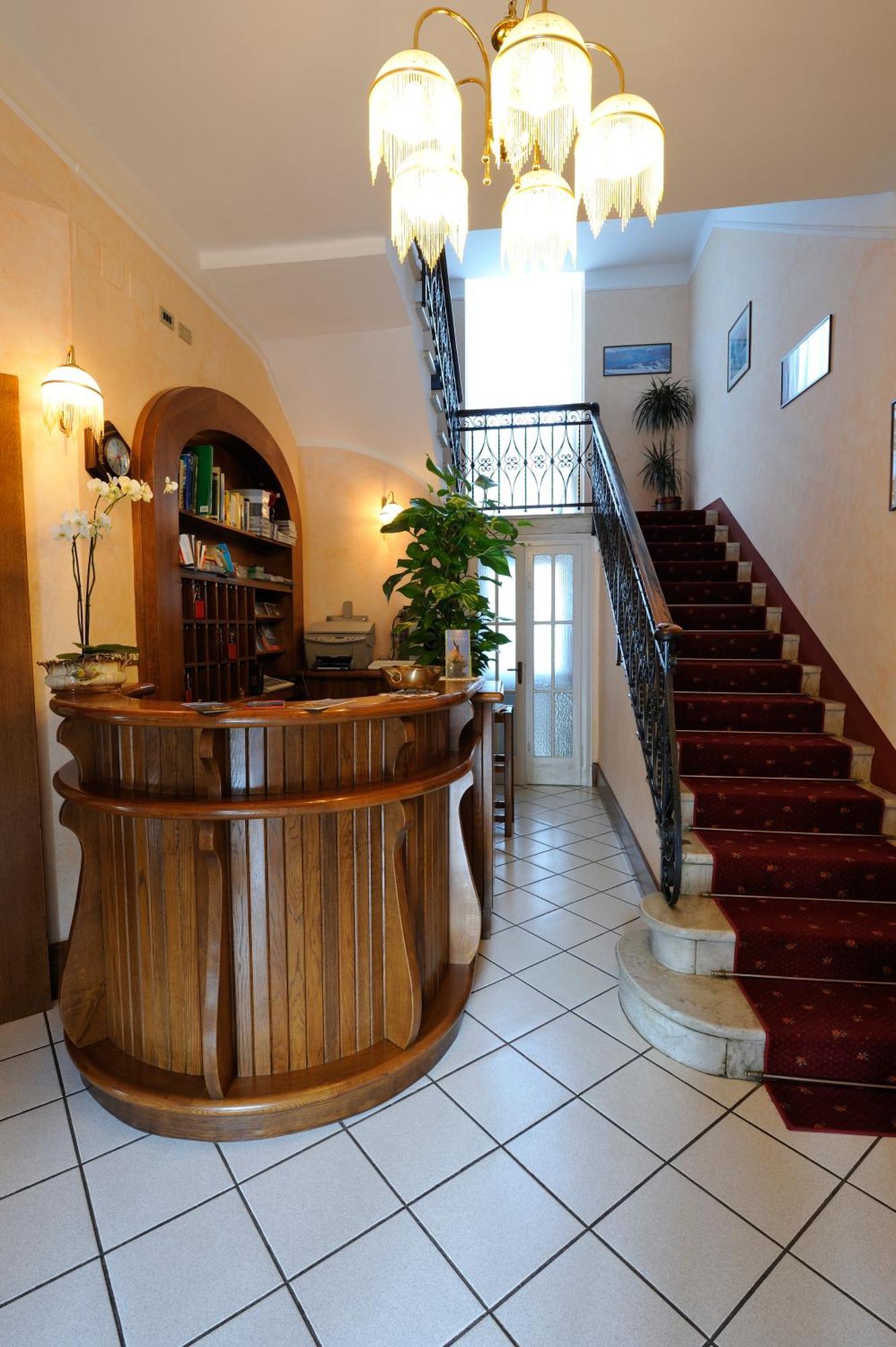 Hotel Villa Mon Toc Стреза Экстерьер фото