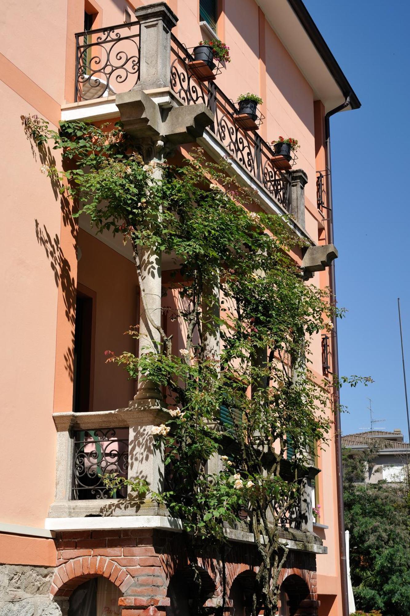 Hotel Villa Mon Toc Стреза Экстерьер фото