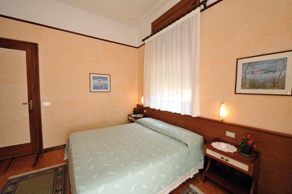 Hotel Villa Mon Toc Стреза Экстерьер фото