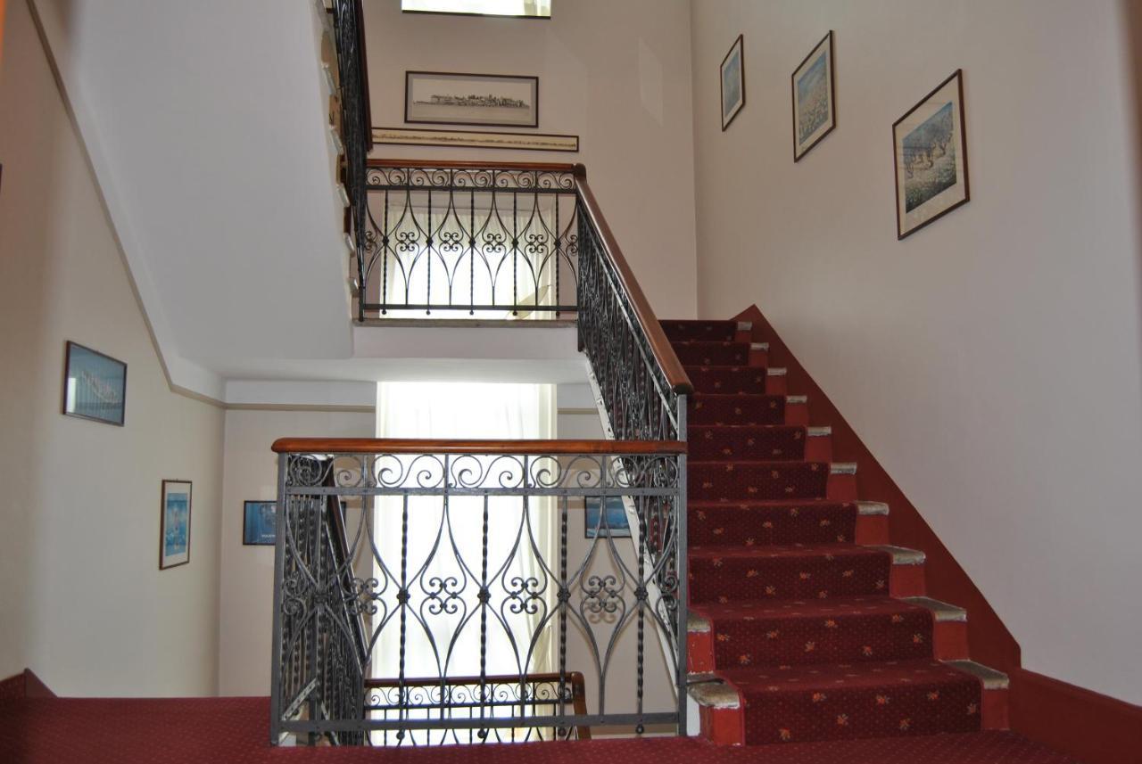 Hotel Villa Mon Toc Стреза Экстерьер фото