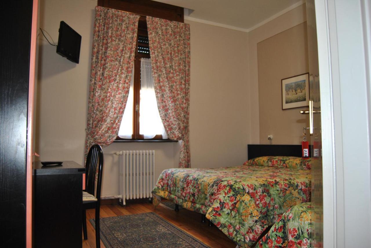 Hotel Villa Mon Toc Стреза Экстерьер фото